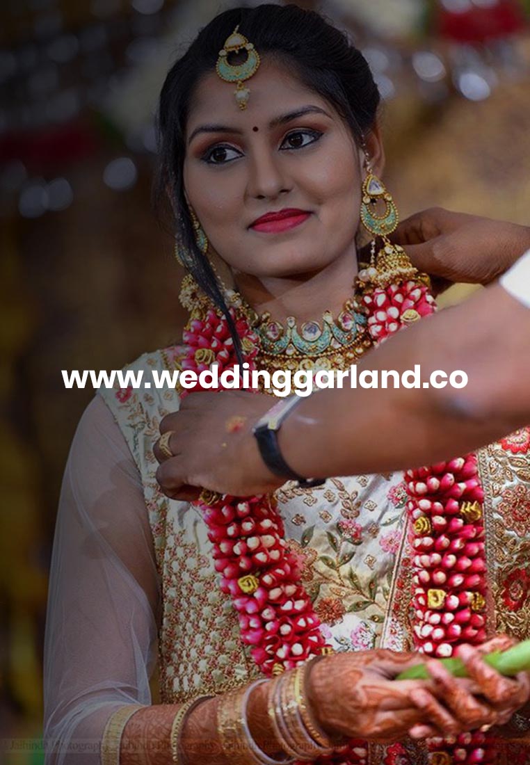 Buy Wedding Garland (Jaimala) Online at best price