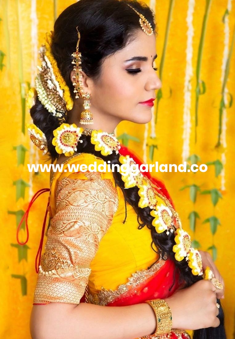 Find Best Customized Poola Jada Online at best price